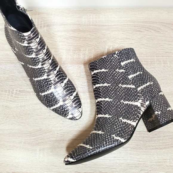 Marc Fisher Shoes - Marc Fisher Jaydyn Snakeskin Boots